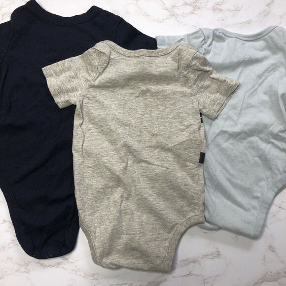 Gap Set of 3 Short Sleeved Shirts Baby 6-12 Months - Picture 3 of 3